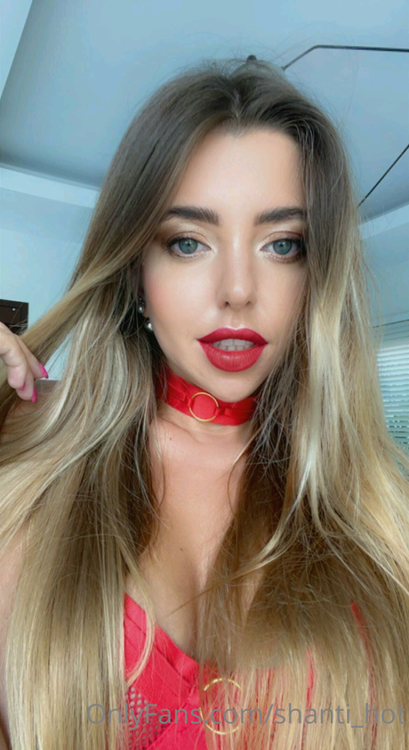 Shanti Shanti hot 素敵なモデル 写真