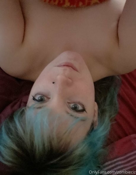 zombieciz xxx女優 写真