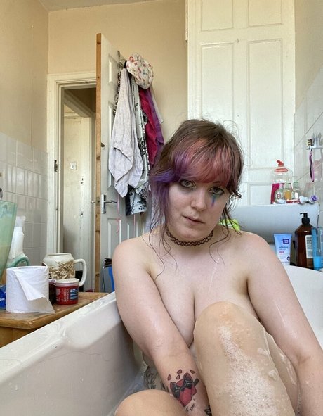 zombieciz アダルトモデル 画像