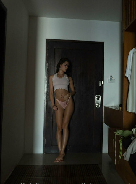 Zoelle Frick ポルノスター 独占 写真