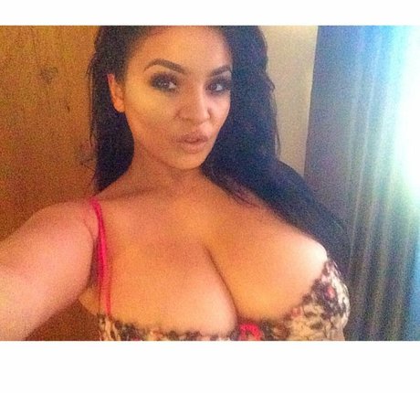 Zoe Leanne Cooper セックスモデル 画像