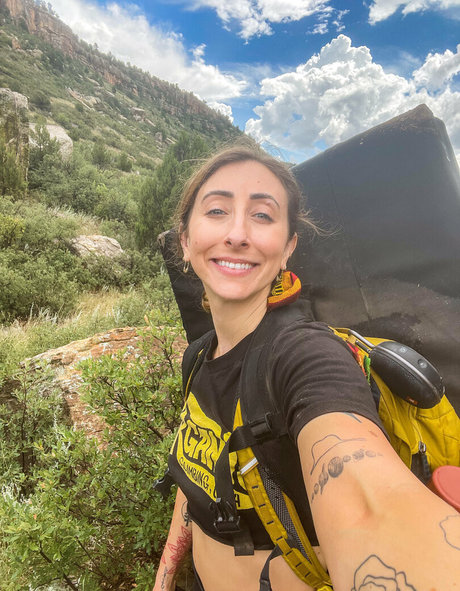 zoebytheriverfree ポルノスター アート 写真