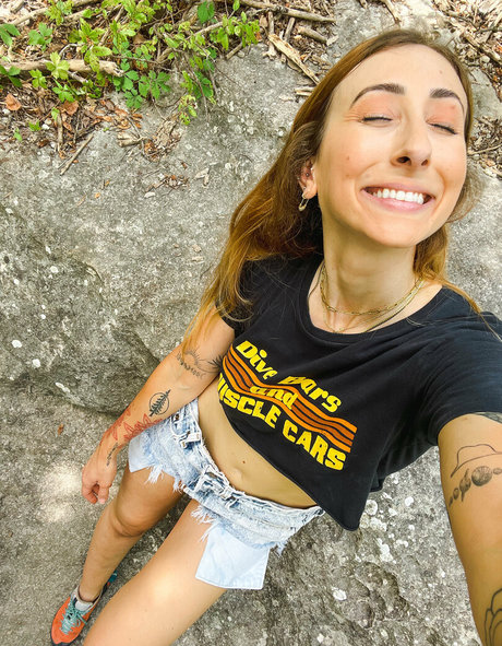 zoebytheriverfree ホットなポルノスター ギャラリー