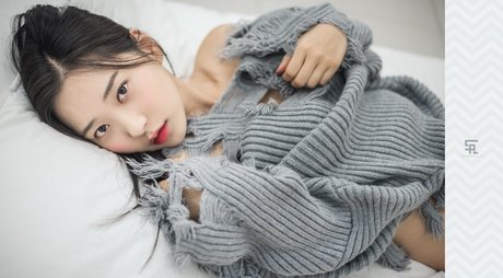 指マン 潮吹き オンリーファンズ 限定 写真