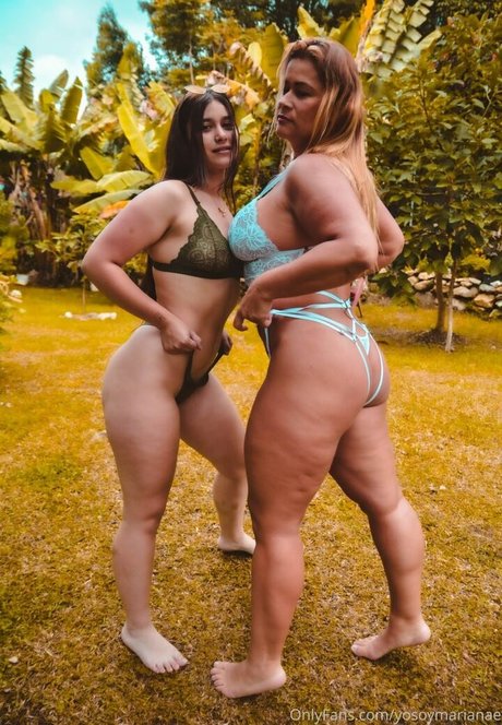 Mariana Echeverri ポルノスター セックス 写真