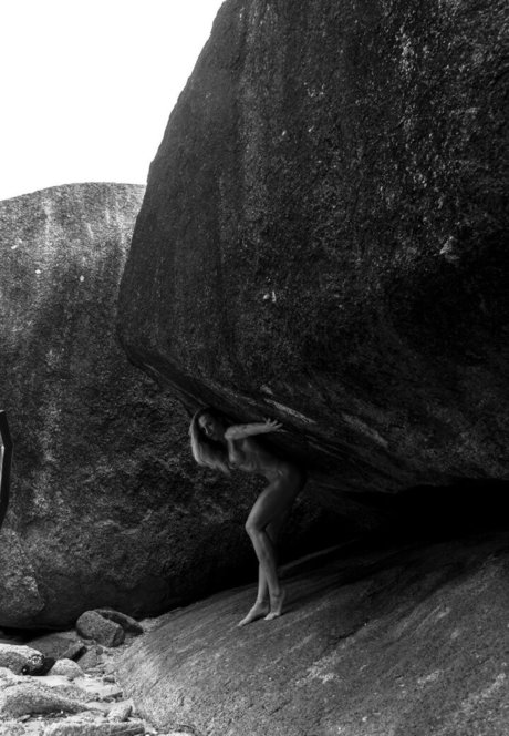 アラブ人妻オンリーファンズ ホット裸 ギャラリー