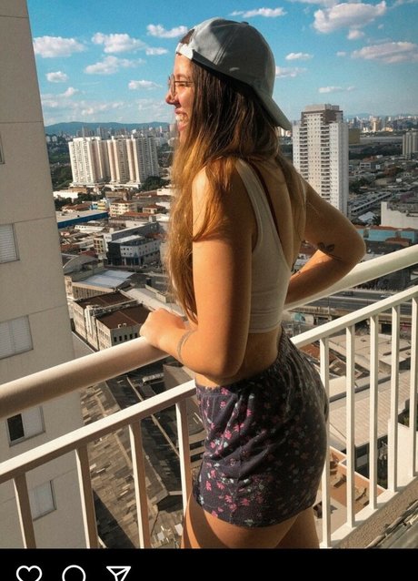 Elana Dara ヌードモデル ギャラリー