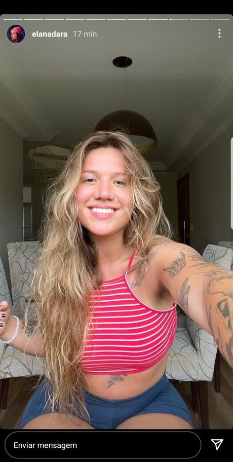 ゴスガールズオンリーファンズ セクシー裸 画像