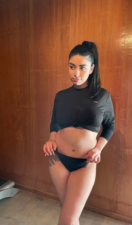 oliviawildofficial ポルノ女優 写真