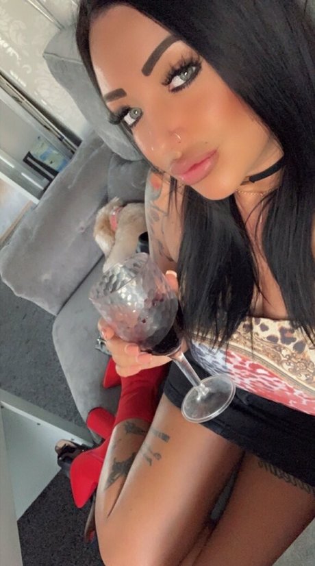 ティーンのおっぱいオンリーファンズ エロチック アーカイブ