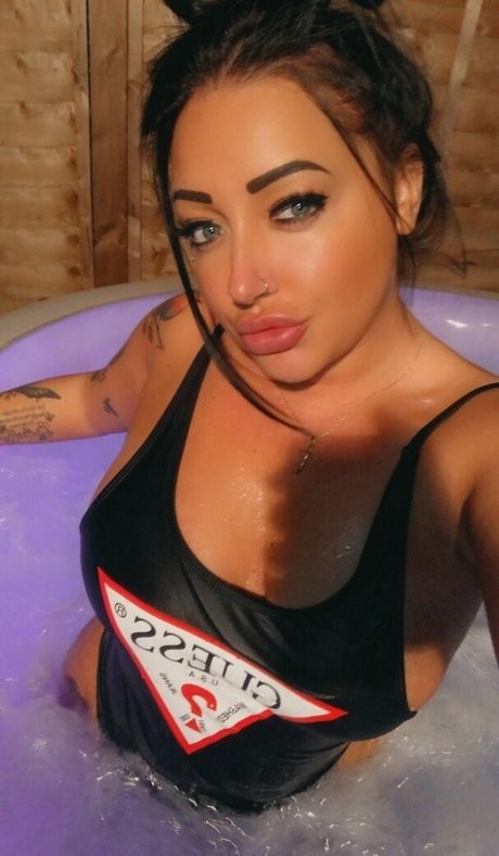 フィットネスベイビーオンリーファンズ パーフェクト 写真