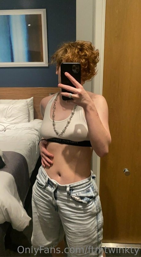 ftmtwinkty 高品質女優 写真