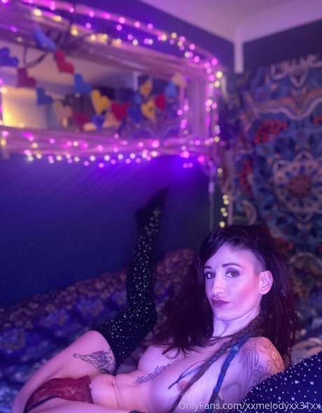 トランス熟女オンリーファンズ エロ 写真