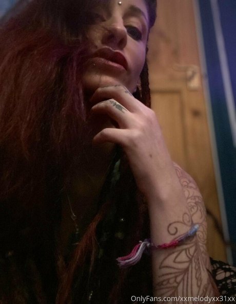 無料のオンリーファンズリスト アートヌード 写真