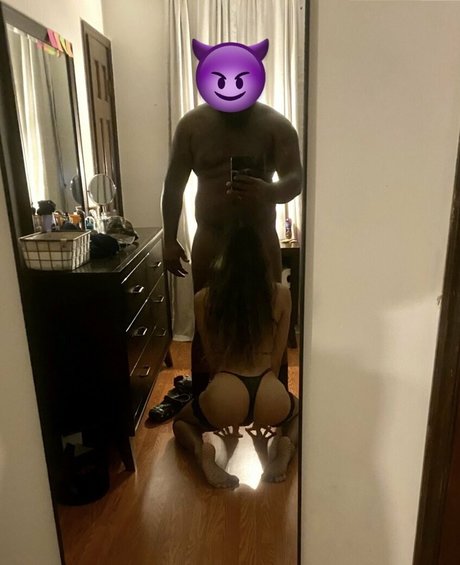 アラブ人妻オンリーファンズ 無料ヌード 写真