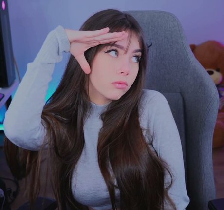 IJenz セクシー女優 写真