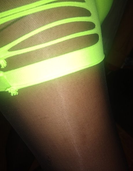 Besos ヌードモデル 写真