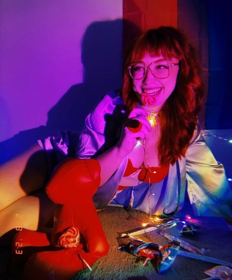 心理学者オンリーファンズ アートポルノ 写真