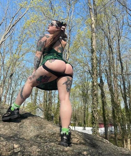 blackheartburlesque スター ヌード 写真