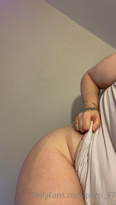 perci 97 裸モデル 画像