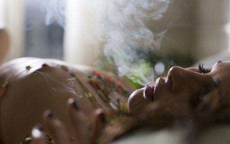 Nicole Mieth アート女優 画像