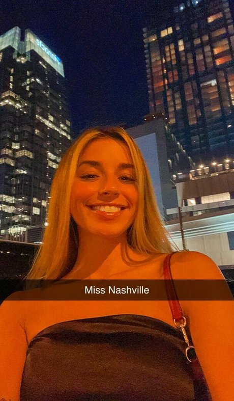 赤毛ティーンオンリーファンズ ポルノ 写真