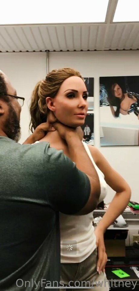 巨乳ランジェリーオンリーファンズ パーフェクト 画像