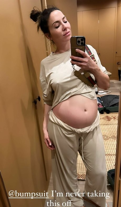 ダウンオンリーファン エロ 写真