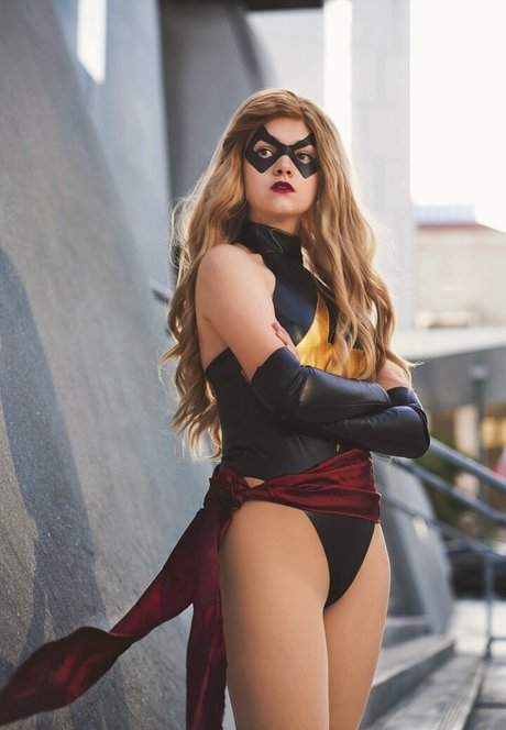 黒檀ペッギングオンリーファンズ エロチック 画像