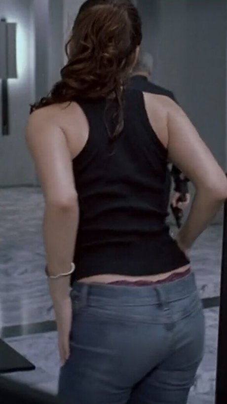 巨尻熟女オンリーファンズ ポルノグラフィック 写真