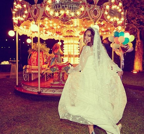 ティーンランジェリーオンリーファンズ 無料 画像