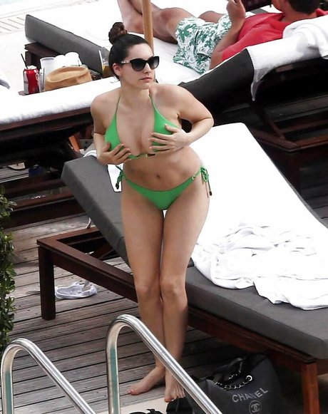 アマチュアペッギングオンリーファンズ 可愛い 画像