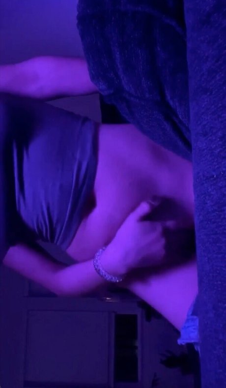 アジアン潮吹き オンリーファンズ 美しいポルノ 画像