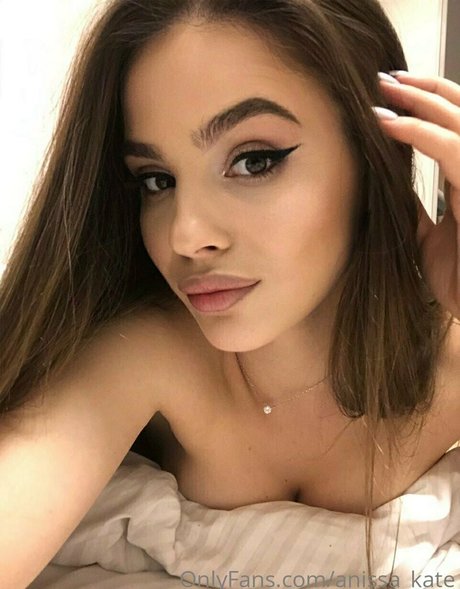 黒人ティーンのプッシーオンリーファンズ ヌード ギャラリー