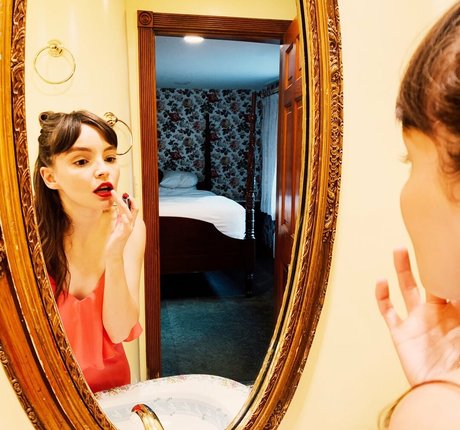 後背位オンリーファンズ アダルト無料 画像