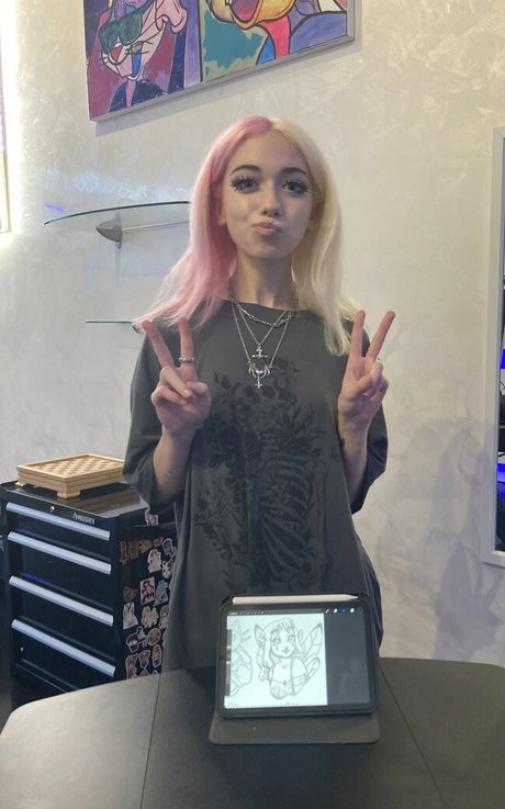 Iluvmeww アートポルノスター 画像