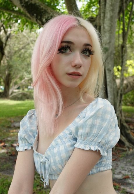 金髪オナニーオンリーファンズ エロ 写真