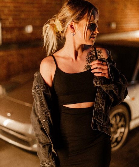 Sonja Reid xxxポルノスター 写真