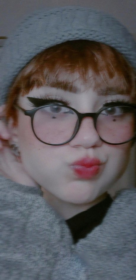 巨乳オナニーオンリーファンズ 無料エロ 写真