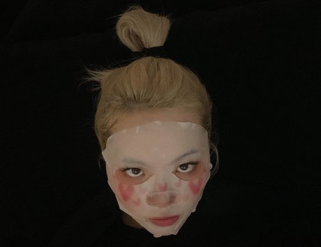 シャワー3P オンリーファンズ セクシーxxx 画像