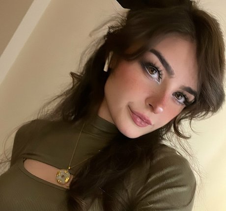 金髪の顔射オンリーファンズ ホットxxx 画像