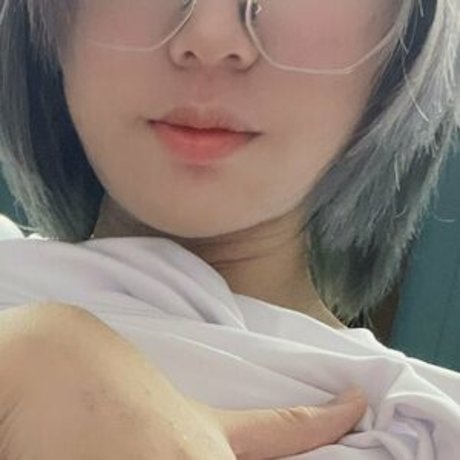 足 熟女 オンリーファンズ 美しいヌード 画像