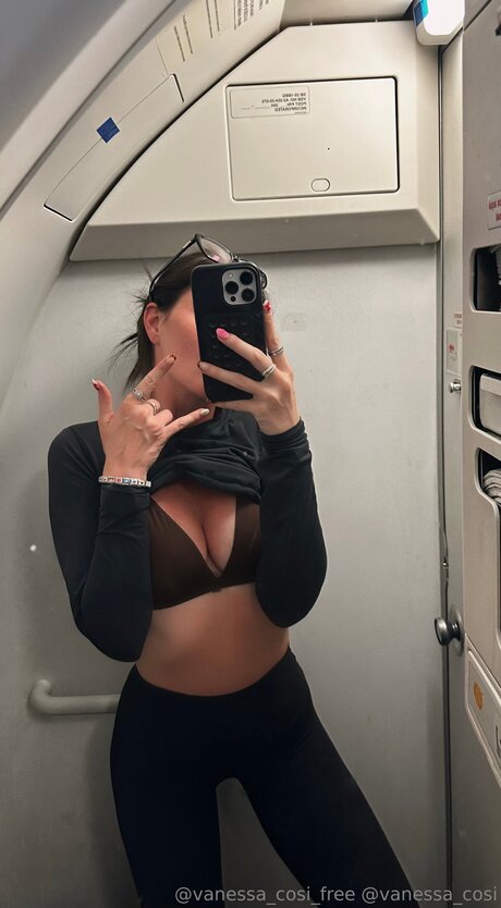 Vanessa Cosi Free ホットスター 写真