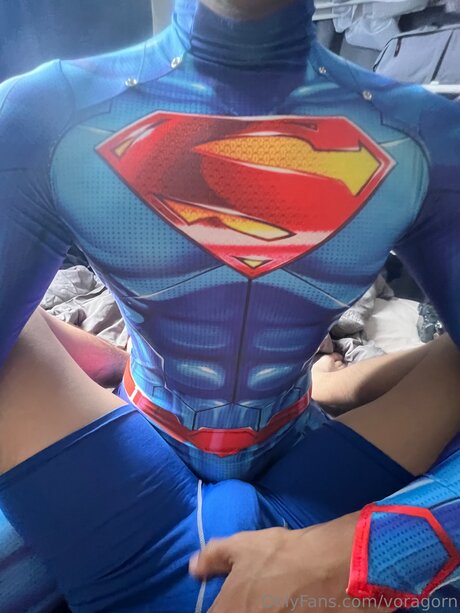 Voragorn HDポルノスター 写真