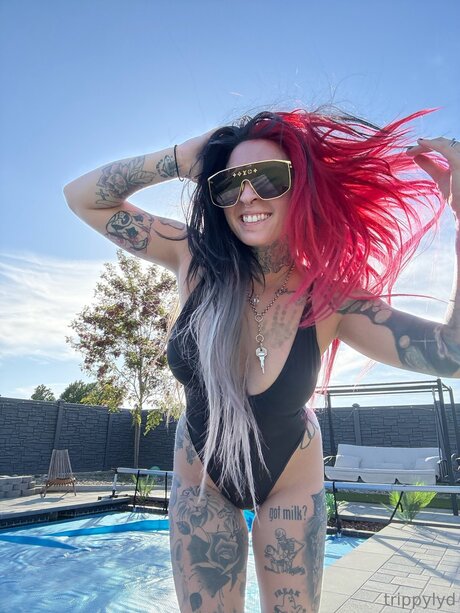 Trippylyd エロティックなポルノスター 写真