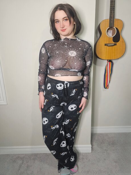 Sydneyq Official ホットスター 写真