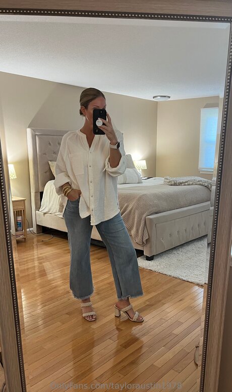 立ちファックオンリーファンズ ホットヌード 写真