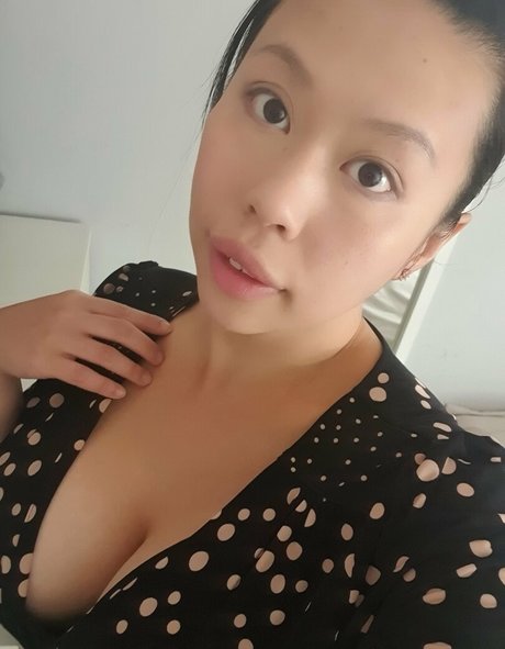 ポルノスター オンリーファンズ 美しいxxx 画像