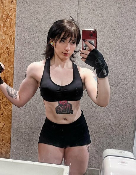 Akemy Sama HDスター 画像