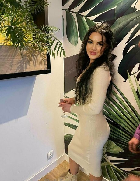 angelicalena 裸のポルノスター 画像